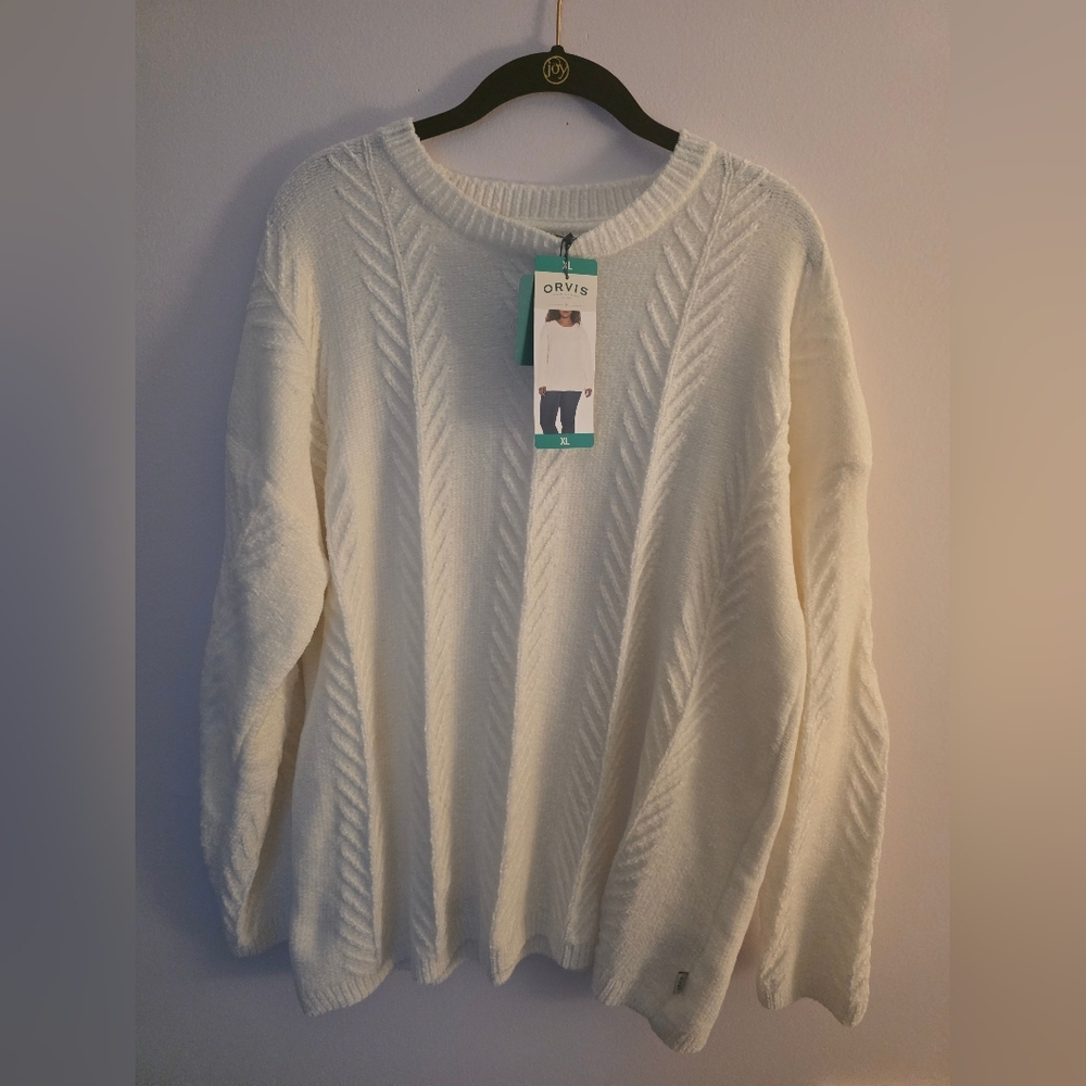 NWT -Orvis White Sweater With Design Detail XL